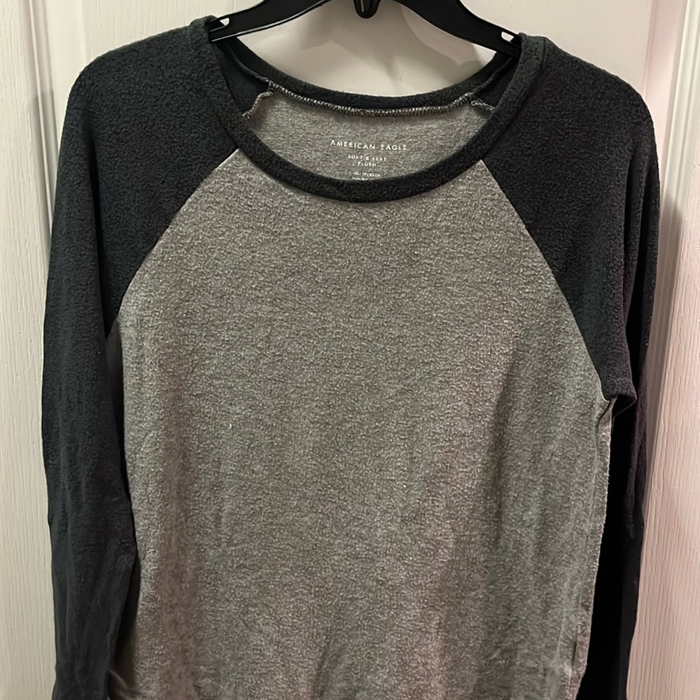 American Eagle soft & sexy, plush, charcoal & light gray baseball Raglan*FLAW